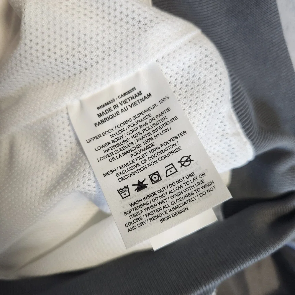 New Nike Running Division NYC Windrunner Jacket Mens L White Grey Marathon Rare